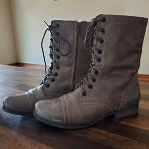 Steve madden combat style boots